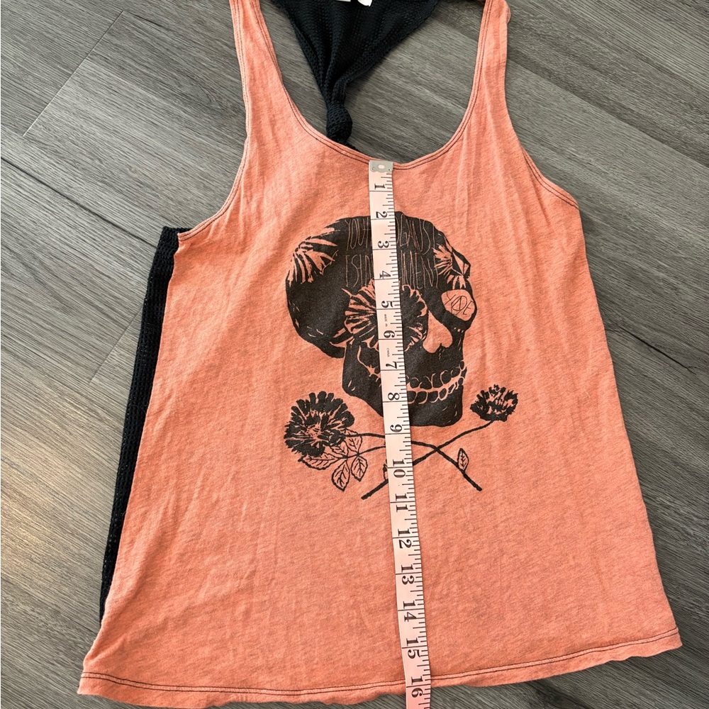Pacific Sunwear Vibrant Women's Graphic Tank Tops - Picture 10 of 13